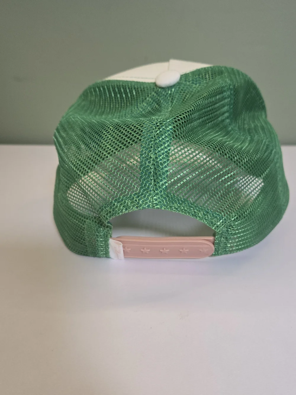 NWOT Vintage Havana White Trucker Hat Pink Star Green Mesh Cap